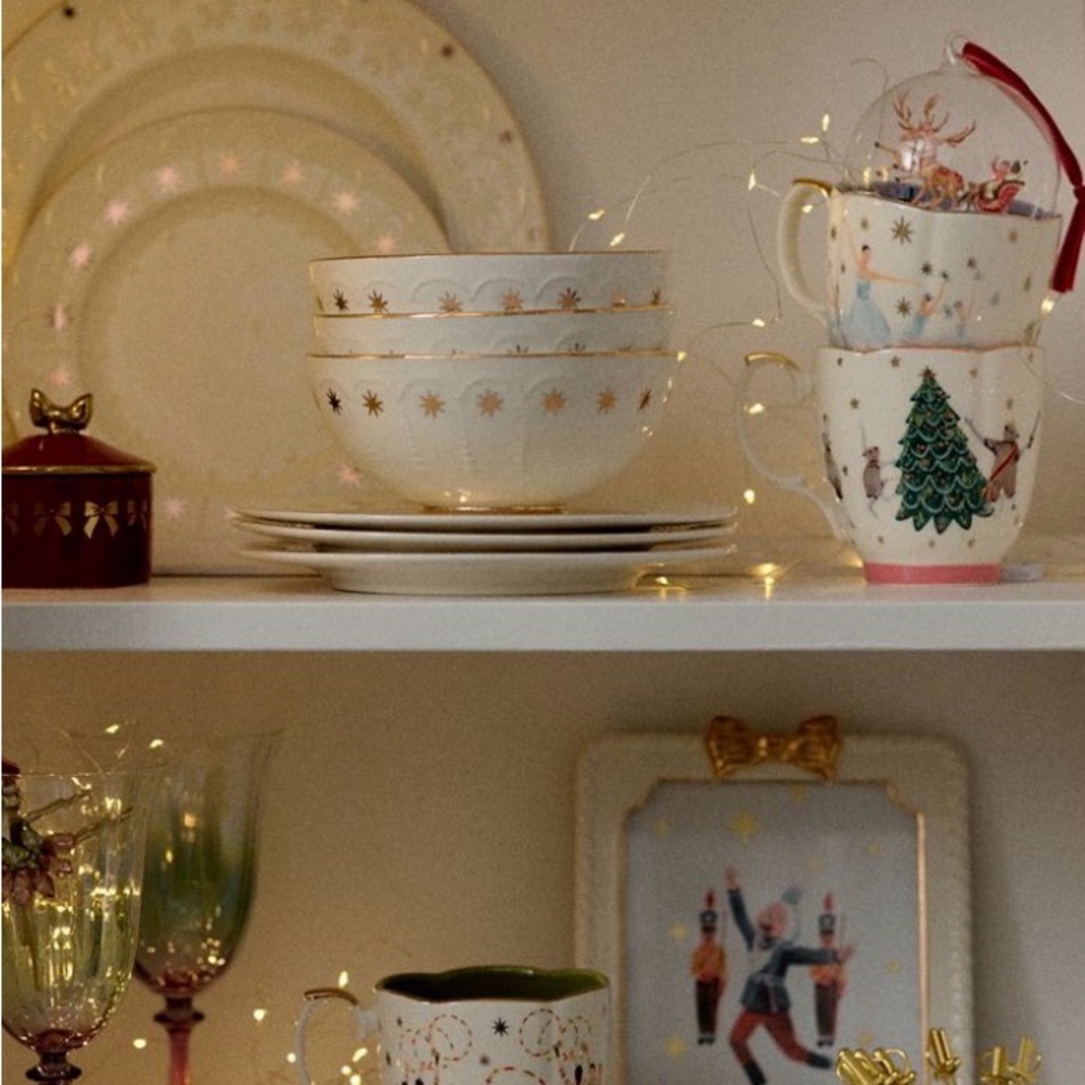 Anthropologie 4 cereal Bowls - Picture 3 of 3